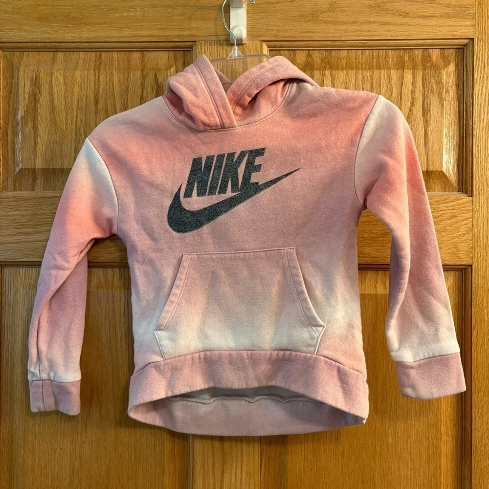 Girl’s Nike Fleece Pink Ombre Logo Graphic Pullover Hoodie Size 6X 6-7